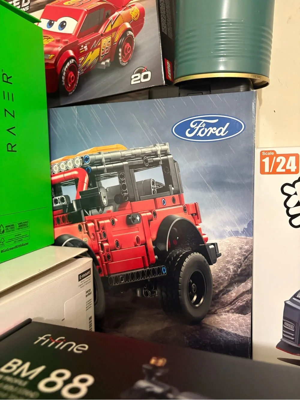 Lego Red and Orange Off-Road Jeep Build